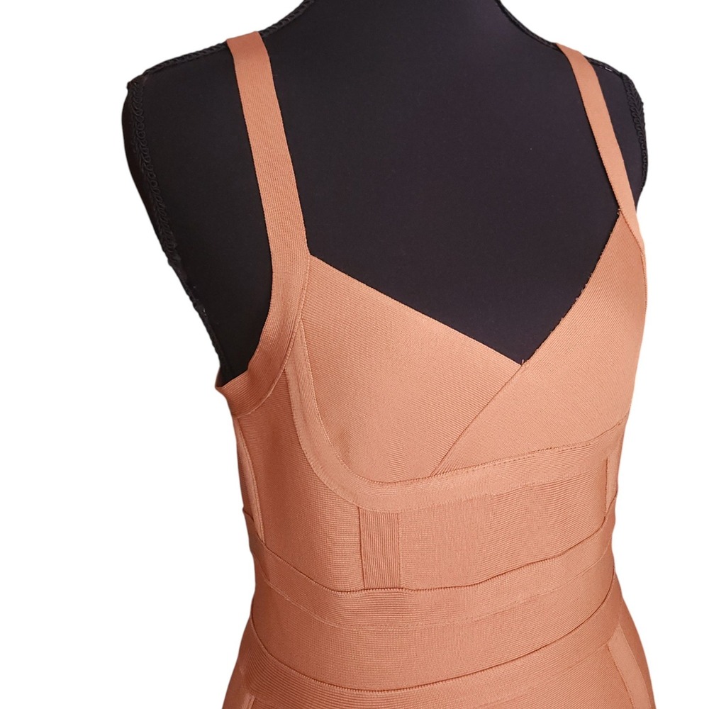 Charlotte Russe Sweetheart Bandage Bodycon Dress Y2K Medium Baddie NWOT - Picture 2 of 4